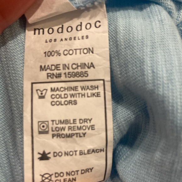 Mododoc V-Neck Sweater - Picture 16 of 16